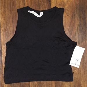 Lululemon Breeze By Muscle Crop Tank